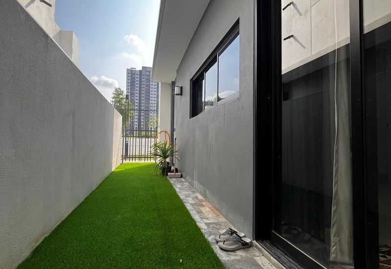 Sencilia @ Eco Sanctuary