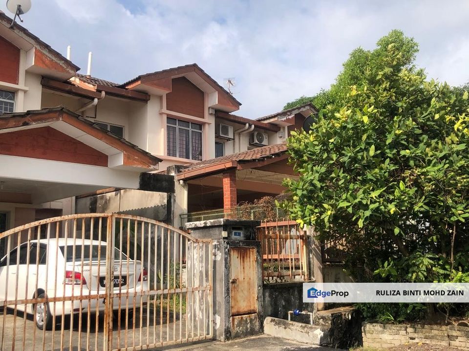 Bandar Seri Putra Bangi Double Storey Terrace Intermediate Kajang, Selangor, Bangi