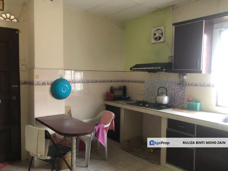 Bandar Seri Putra Bangi Double Storey Terrace Intermediate Kajang, Selangor, Bangi