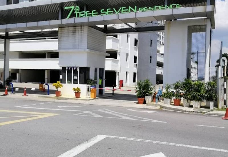 7 Tree Seven Residence