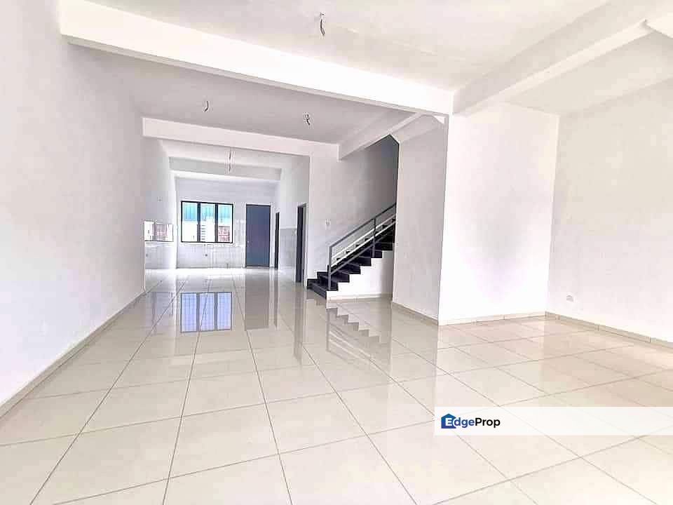 For Sale Double storey Move in Ready CCC. Large full Built-up y extended Spacious  Design High Ceiling.  Rebates  , Selangor, Klang