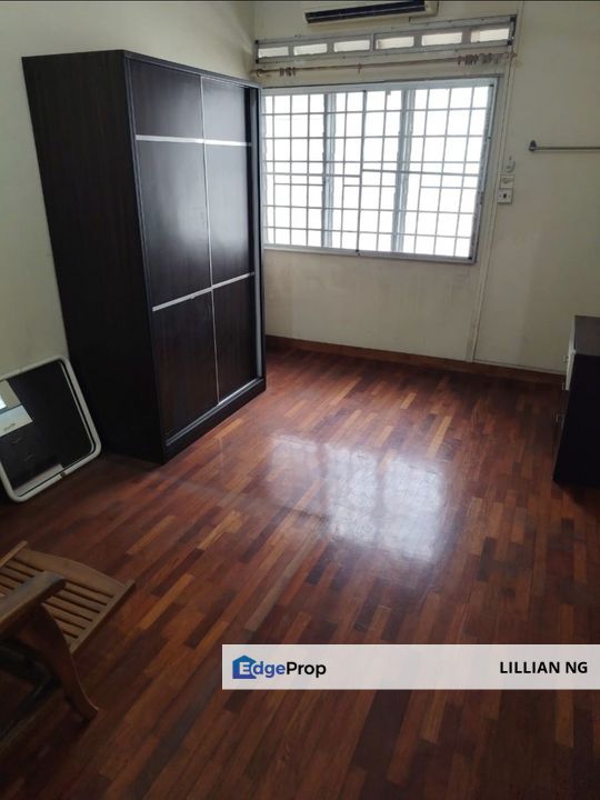 2 storey Terrace Matured neighbourhood near schools , shops, banks, petrol stations  Klang, Selangor, Klang
