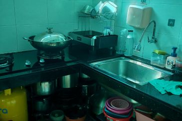 First Residence (Residensi Unggul)