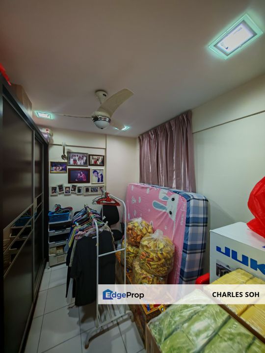 First Residence (Residensi Unggul), Kepong, Kuala Lumpur For Sale Fully Renovated Well kept, Kuala Lumpur, Kepong