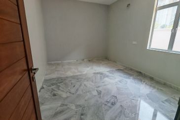 Taman Tasik Semenyih (Lake Residence)