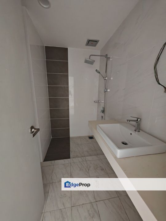 Kampung Attap, KL City, Kuala Lumpur 3 Star Hotel Building For Sale Walking Distance to Petaling Street Face Merdeka 118, Kuala Lumpur, KL City