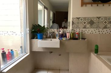 Seri Maya Condominium