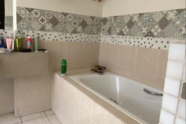 Seri Maya Condominium