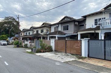 Jalan Bahagia 12