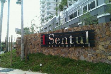 1 Sentul Condominium
