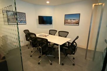 Renovated Office @ Solaris Dutamas For Sales