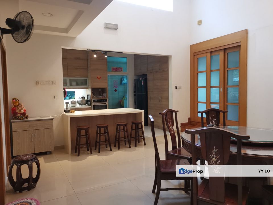 Jalan SS17, Subang Jaya,  2 sty semi-detached house, walking distance to LRT Station, Selangor, Subang Jaya