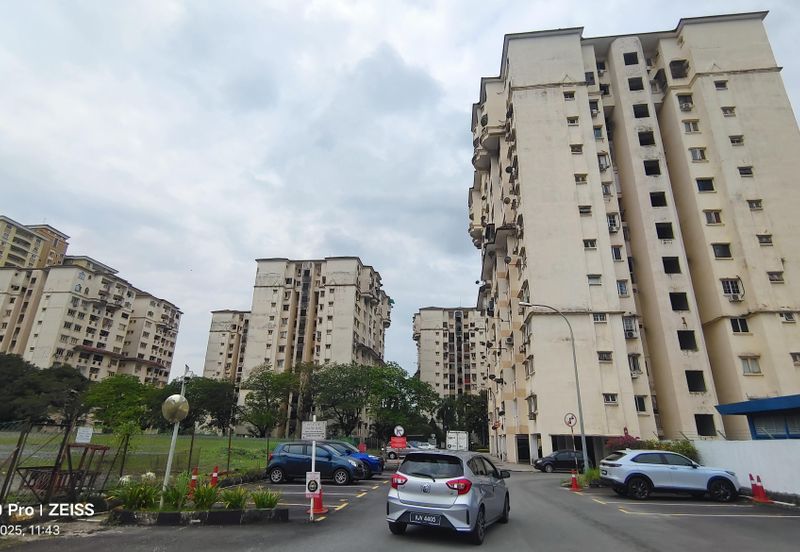 Pandan Mewah Heights Condominium