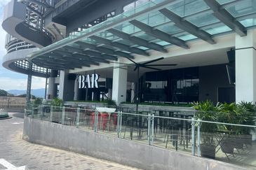 United Point Shop to let