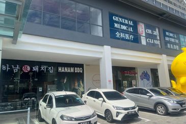 United Point Shop to let