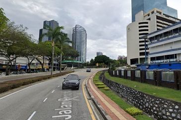 PJ State Showroom for sale