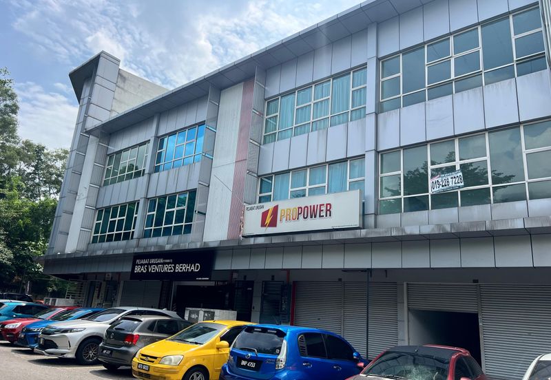 Shah Alam 3 storey Shop for Sale