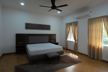 IOI Beverly Row @ IOI Resort City