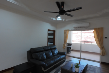 IOI Beverly Row @ IOI Resort City