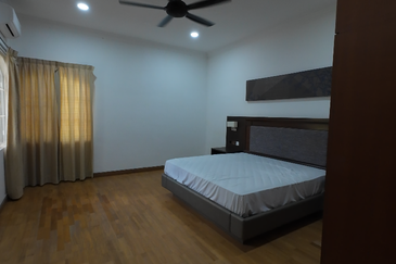 IOI Beverly Row @ IOI Resort City