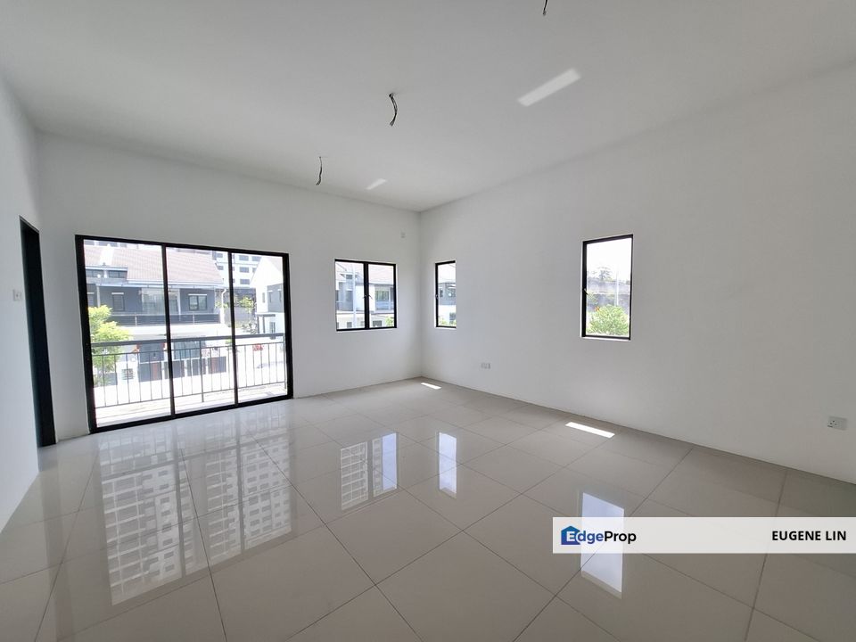 Double Storey Semi Detached House at Taman Scientex Rawang Selangor For Rent, Selangor, Rawang