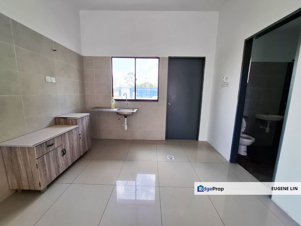 Double Storey Semi Detached House at Taman Scientex Rawang Selangor For Rent, Selangor, Rawang