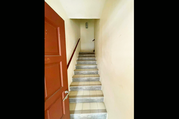 Amansiara Townhouse For Rent RM1100 3R 2B Move In Ready Furnished, Taman Amansiara Selayang Rawang Gombak