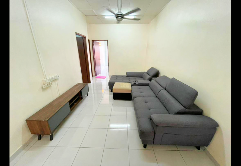 Amansiara Townhouse For Rent RM1100 3R 2B Move In Ready Furnished, Taman Amansiara Selayang Rawang Gombak