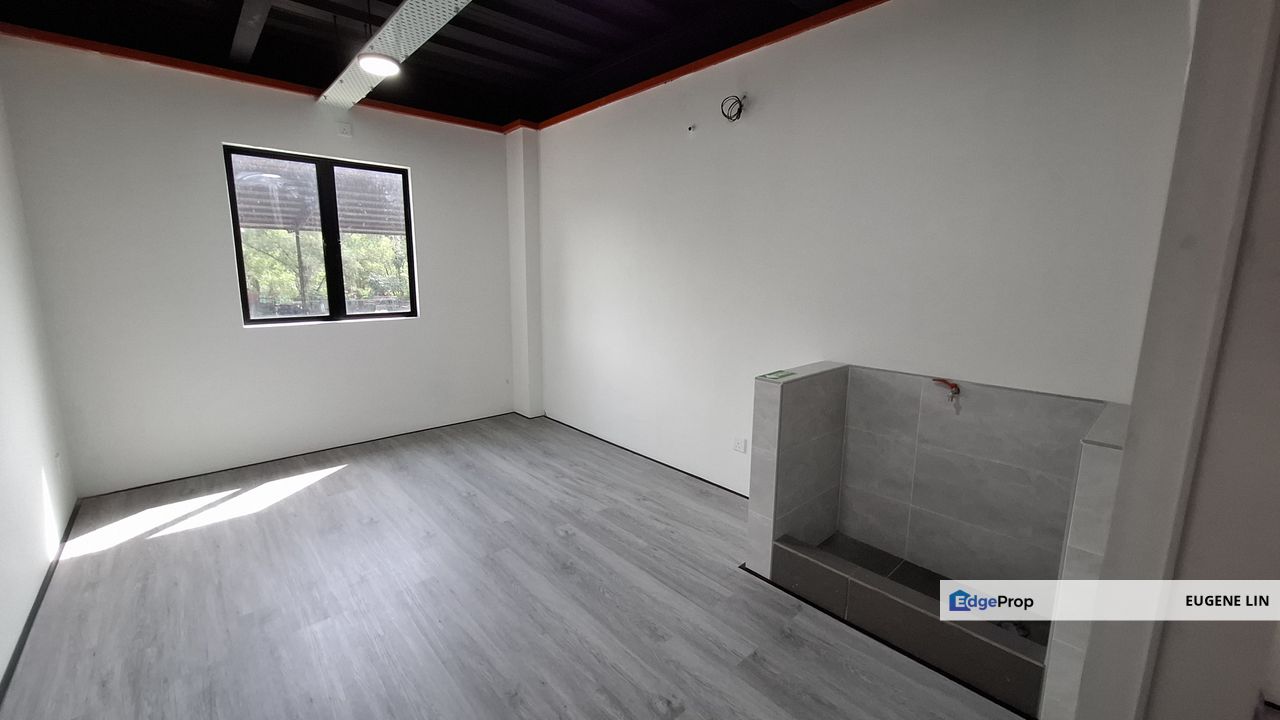 Rawang Kundang Industrial Factory | RM13,500 | New | CF | 30ft Ceiling | 100Amp | Roller Shutter | Office | Near LATAR/PLUS | For Rent Now, Selangor, Rawang