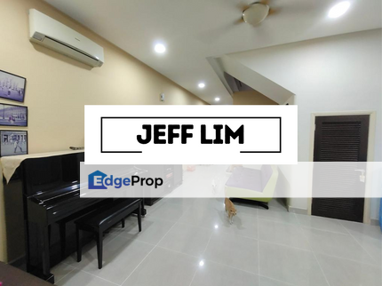 Freehold Superlink House That Comes With Internal Garden, Selangor, Glenmarie