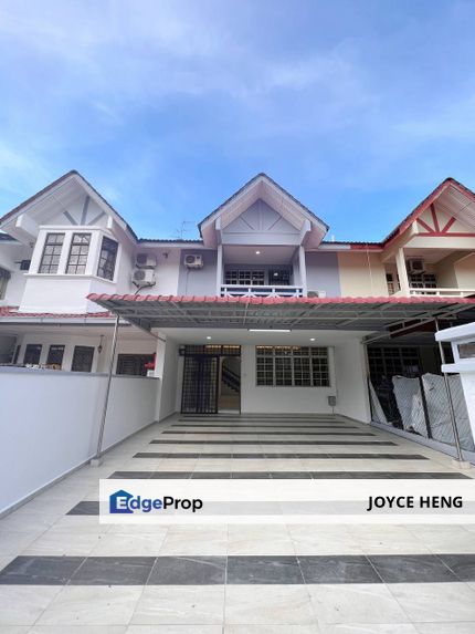 Taman Perling 22x75, Renovated double storey , Johor, Johor Bahru