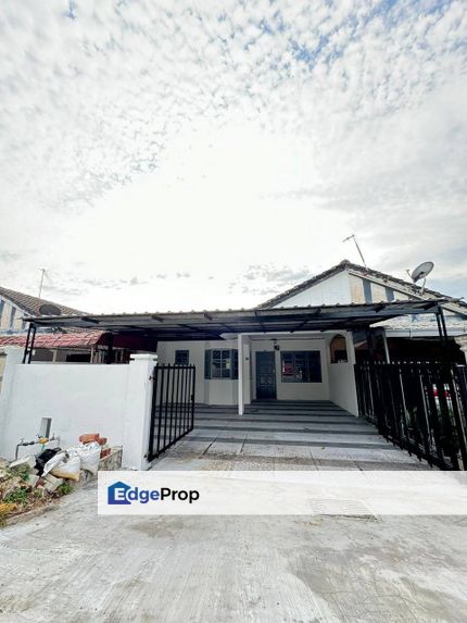 Pasir Gudang Taman Mawar Renovated single storey , Johor, Pasir Gudang