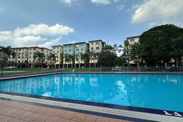 Sri Intan apartment Seri alam
