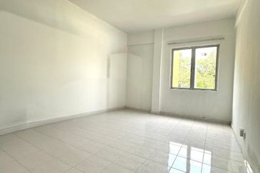 Sri Intan apartment Seri alam