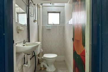 Sri Intan apartment Seri alam