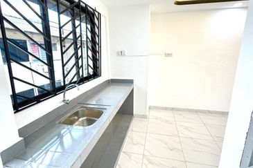 Flat Taman Ungku Tun Aminah