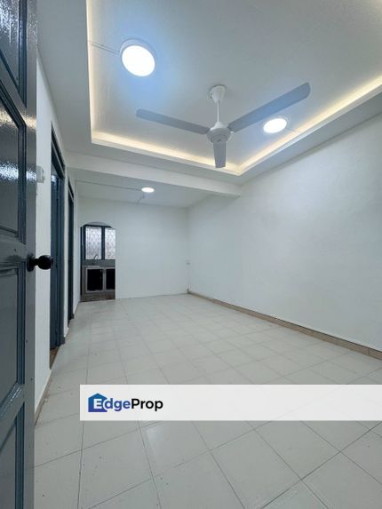 Tun Aminah Flat level 2 Renovated , Johor, Johor Bahru