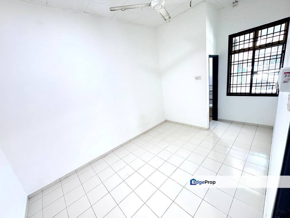 Ulu Tiram Puteri Wangsa single storey , Johor, Ulu Tiram