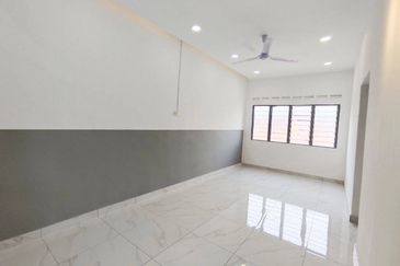 Taman Pulai Utama Flat