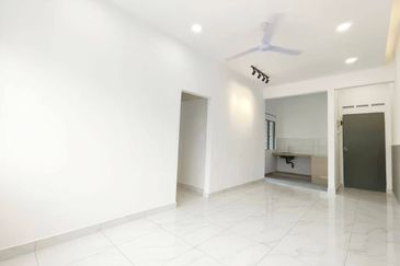 Taman Pulai Utama Flat