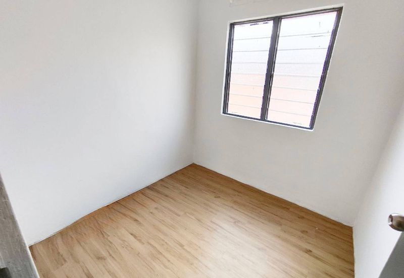 Taman Pulai Utama Flat