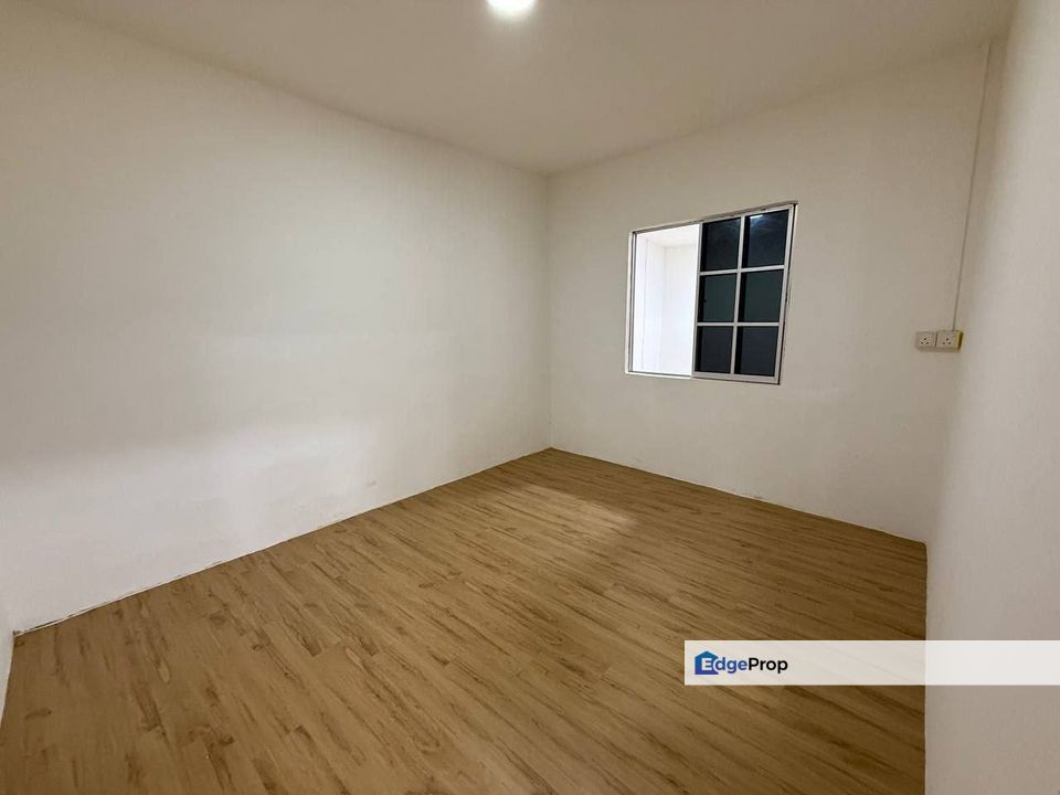Taman Teratai skudai, single storey low cost, Johor, Skudai