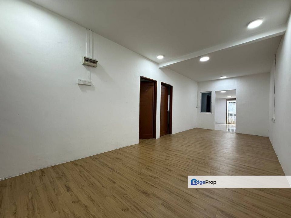 Taman Teratai skudai, single storey low cost, Johor, Skudai