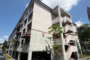 Flat Tasek 64, Bandar Baru Seri Alam