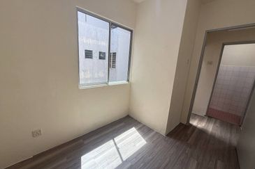 Flat Tasek 64, Bandar Baru Seri Alam