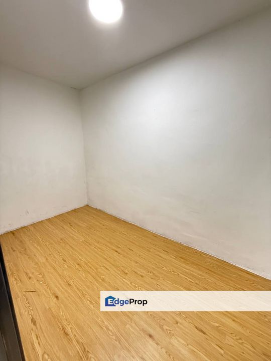 Tmn Megah Ria renovated low cost , Johor, Masai