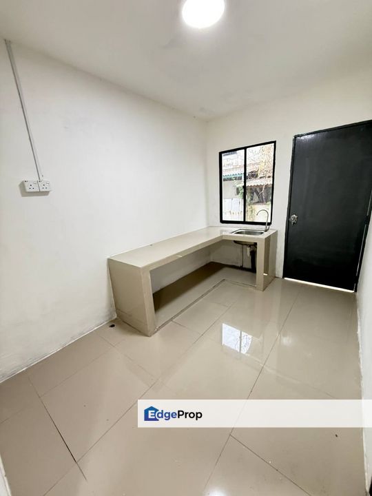 Tmn Megah Ria renovated low cost , Johor, Masai