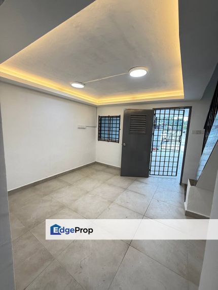 Senai Taman Mesra,renovated 1sty low cost, Johor, Senai