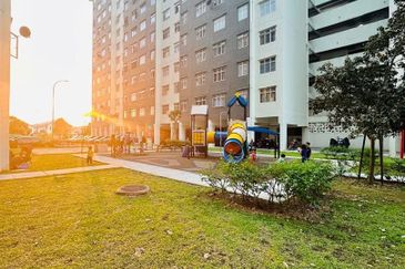 Pangsapuri Flora Damai