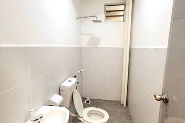 Pangsapuri Flora Damai